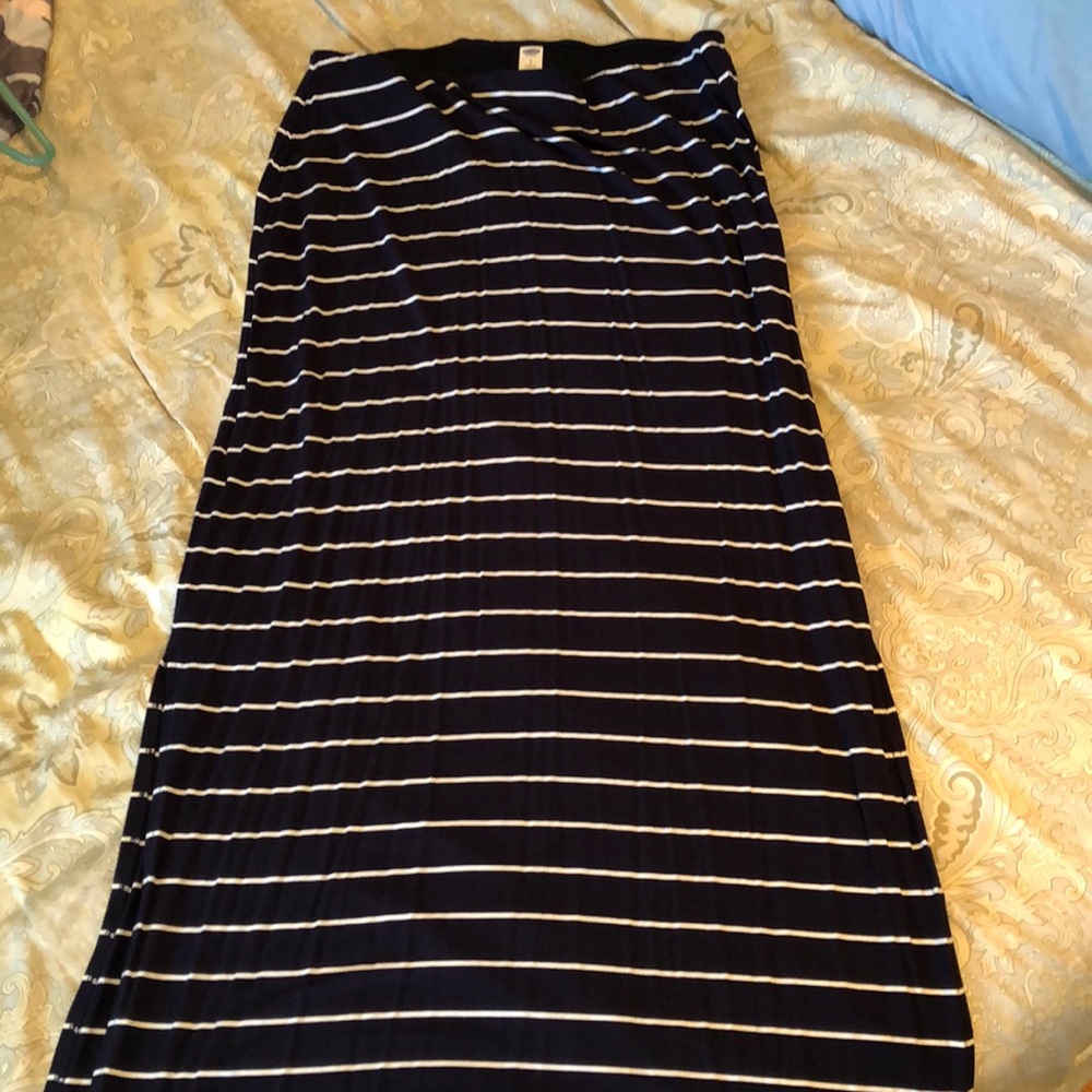 Old navy maxi skirt
